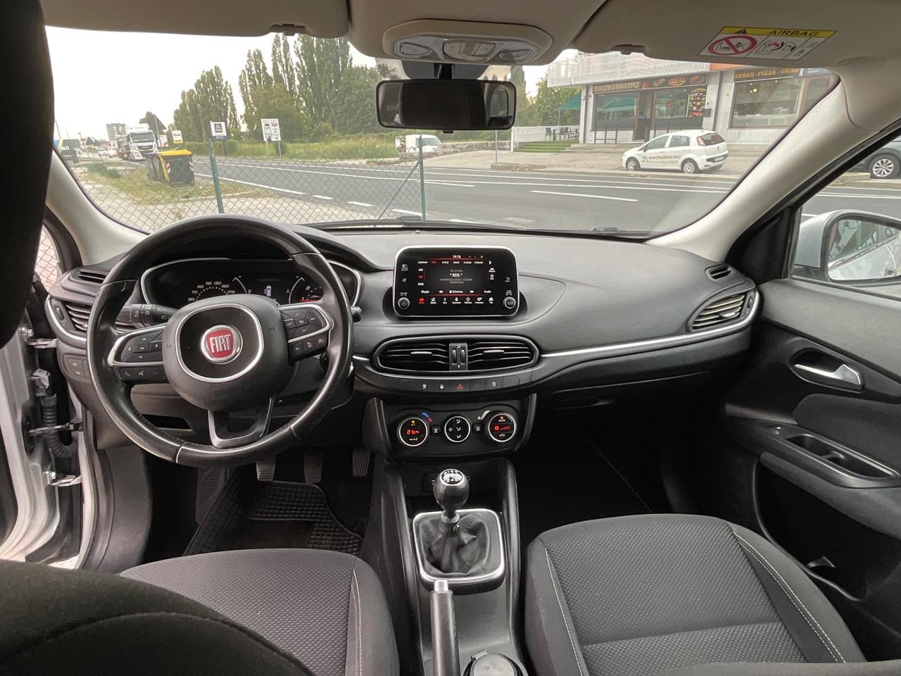 Fiat Tipo 1.6 Mjt S&S SW Lounge