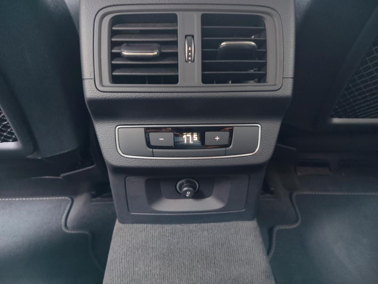 Audi Q5 SPB 40 TDI quattro S tronic Identity Black