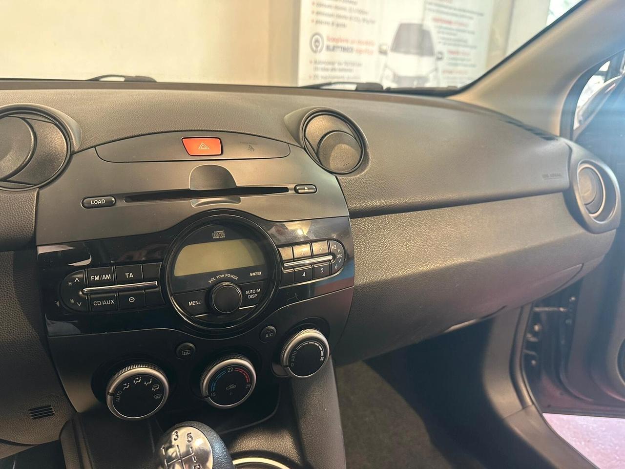 Mazda 2 1.3 16V 75CV 5p. Trendy