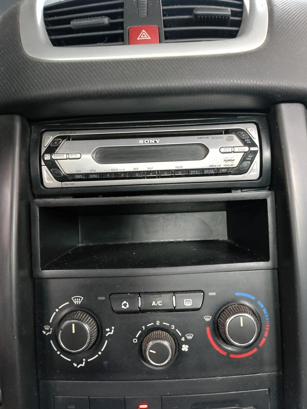 Peugeot 207 1.4 HDi 70CV 5p. Energie Sport