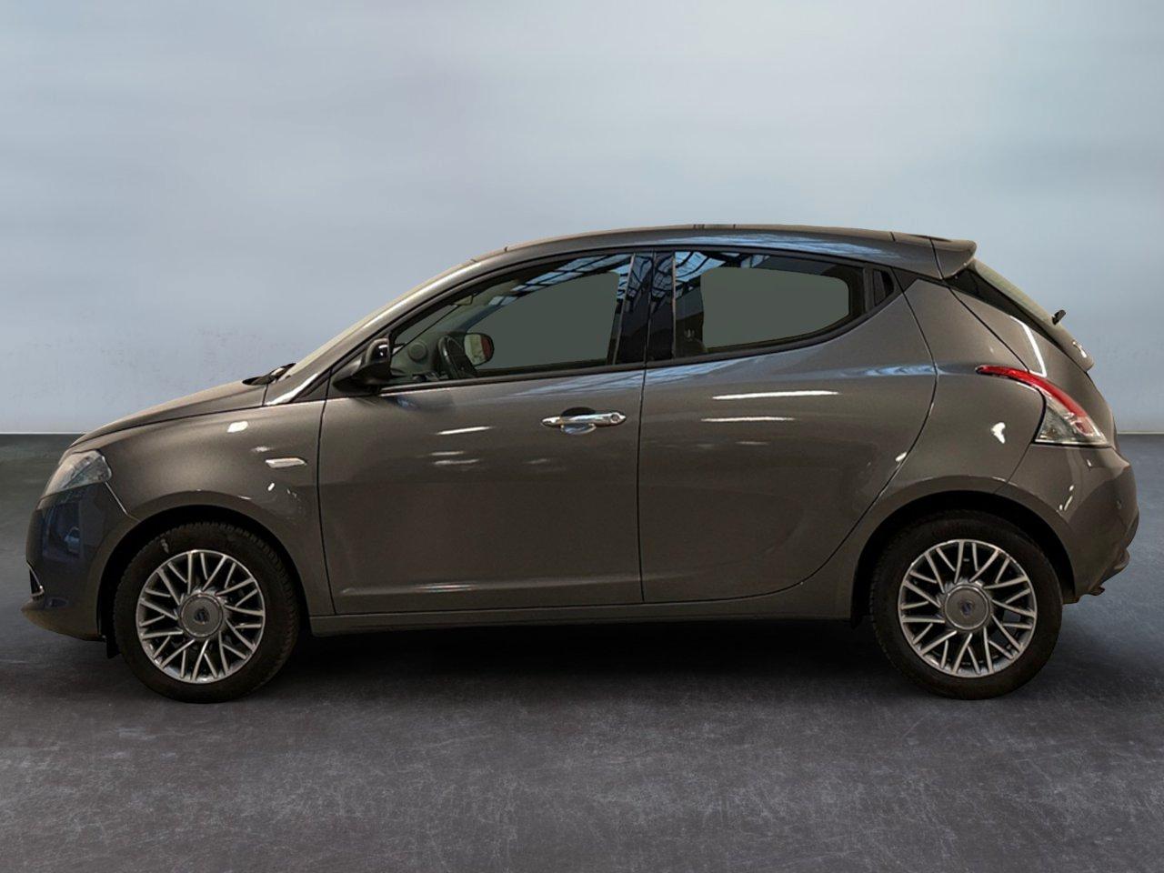 Lancia Ypsilon 5 Porte Ypsilon 1.2 8v Platinum s&s 69cv