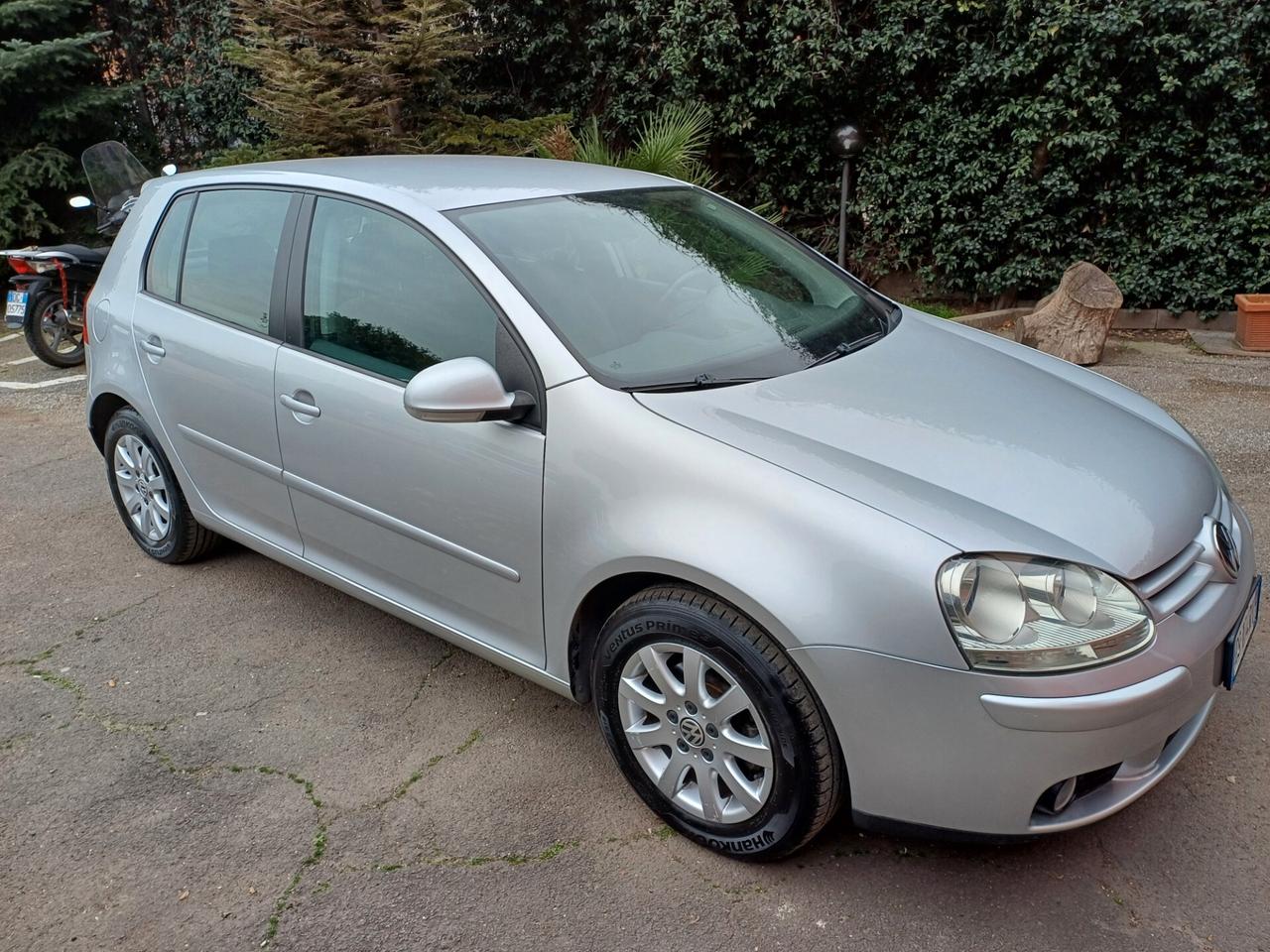 Volkswagen GOLF 5 BENZINA MOTORE 1.6 CON 67000 KM DIMOSTRABILI