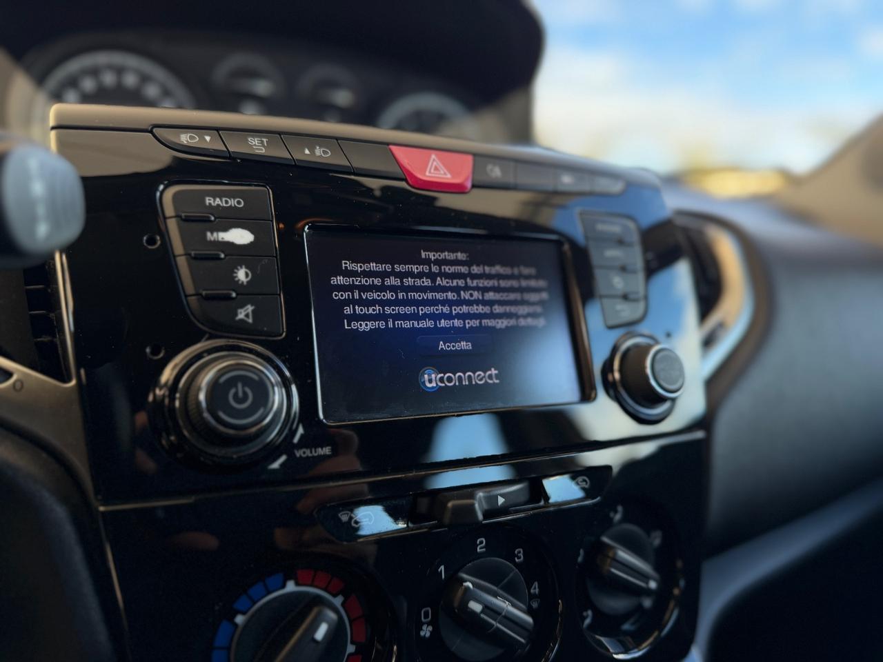 Lancia Ypsilon 1.2 69 CV 5 porte Gold UNICO PROPRIETARIO