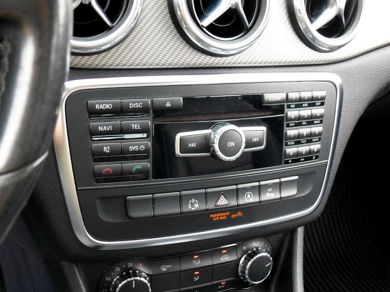 Mercedes-benz GLA 200 GLA 200 d - (M1324)
