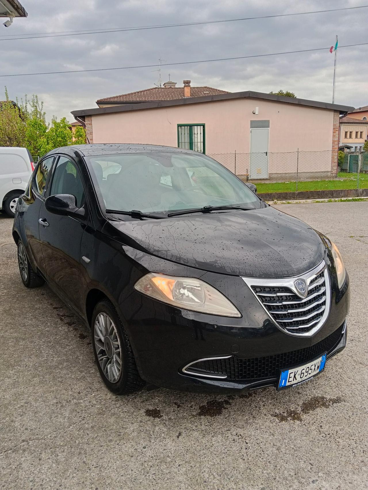 Lancia Ypsilon 1.3 MJT 16V 95 CV 5 porte S&S Platinum