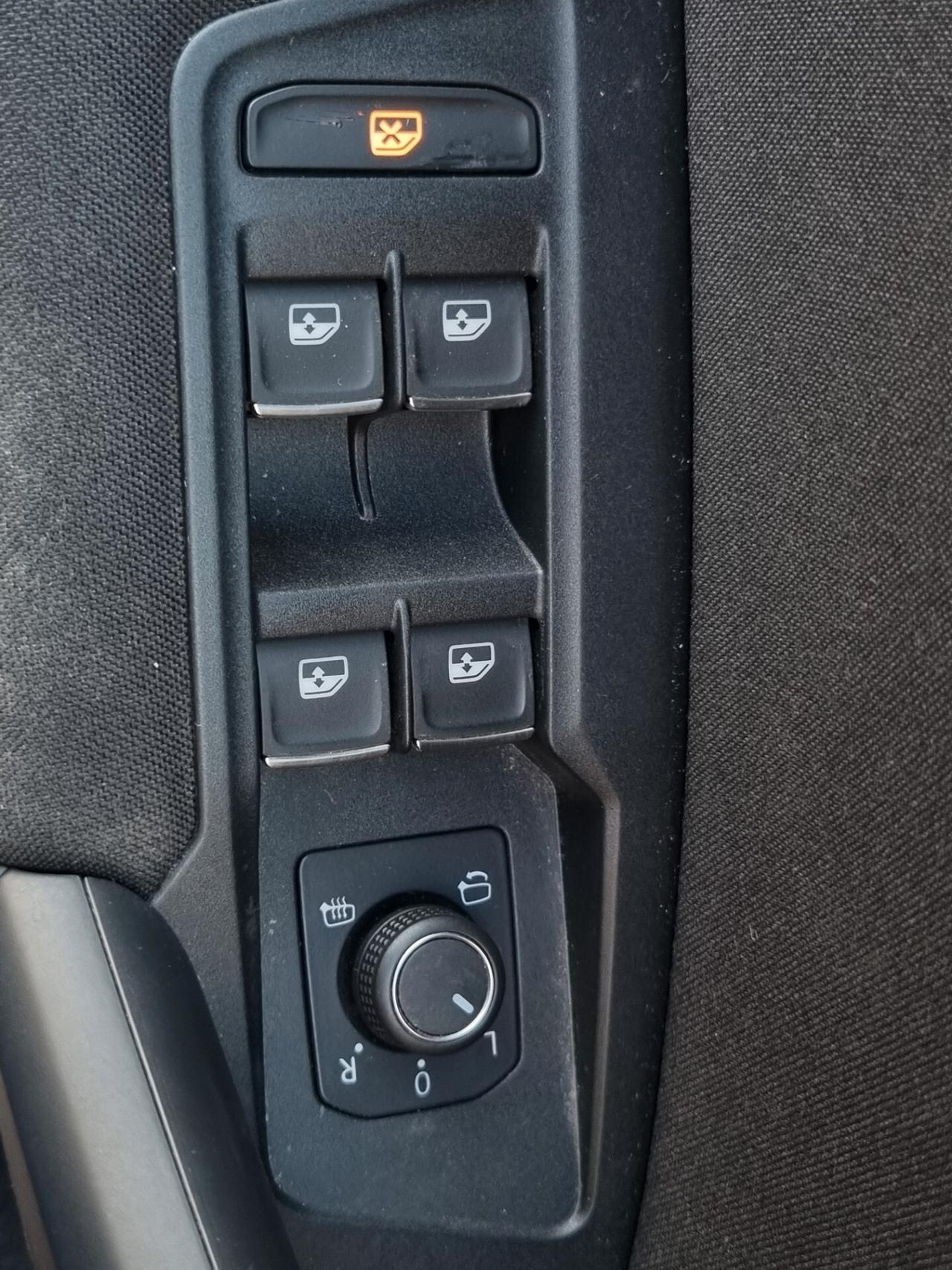 Volkswagen Tiguan II 2021 2.0 tdi Life 122cv
