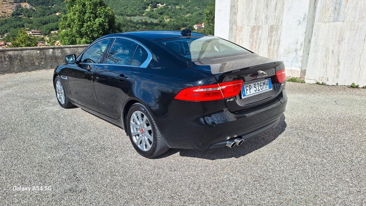 Jaguar XE 2.0 D 180 CV aut. Prestige