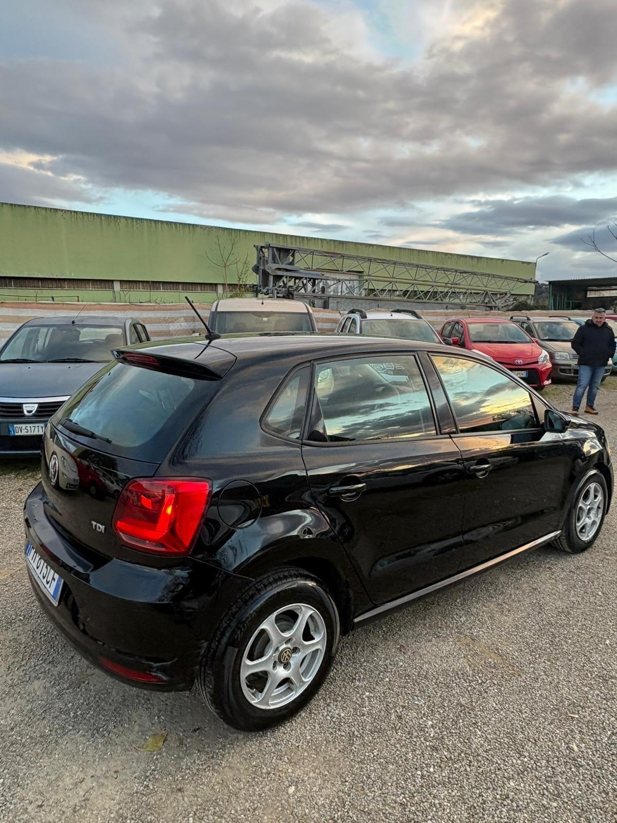 Volkswagen Polo 1.4 TDI 5p. Trendline 2017 238.000 KM