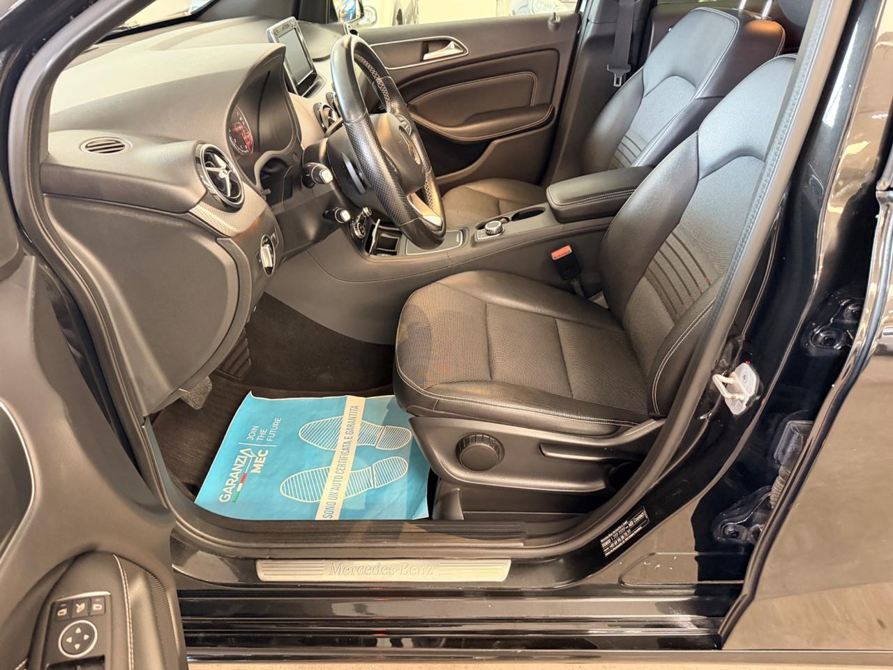 Mercedes-benz B 200 Premium