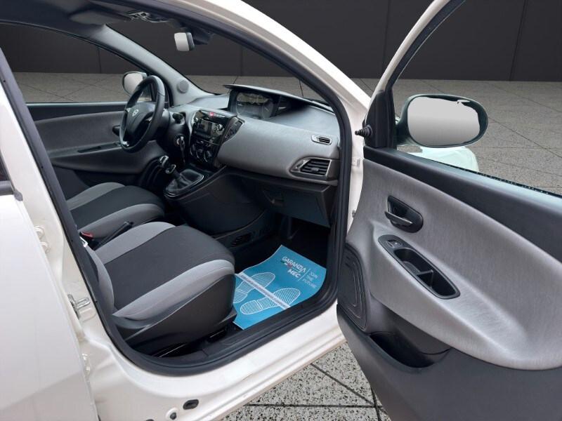 LANCIA Ypsilon 3ª serie Ypsilon 1.2 69 CV 5 po...