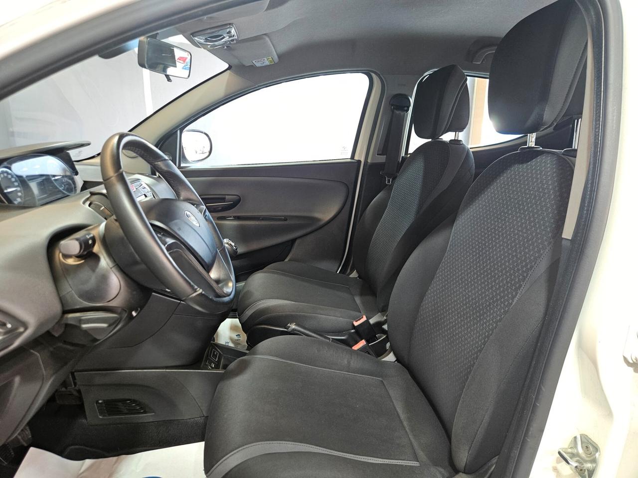 Lancia Ypsilon 1.2 Platinum 69cv E6