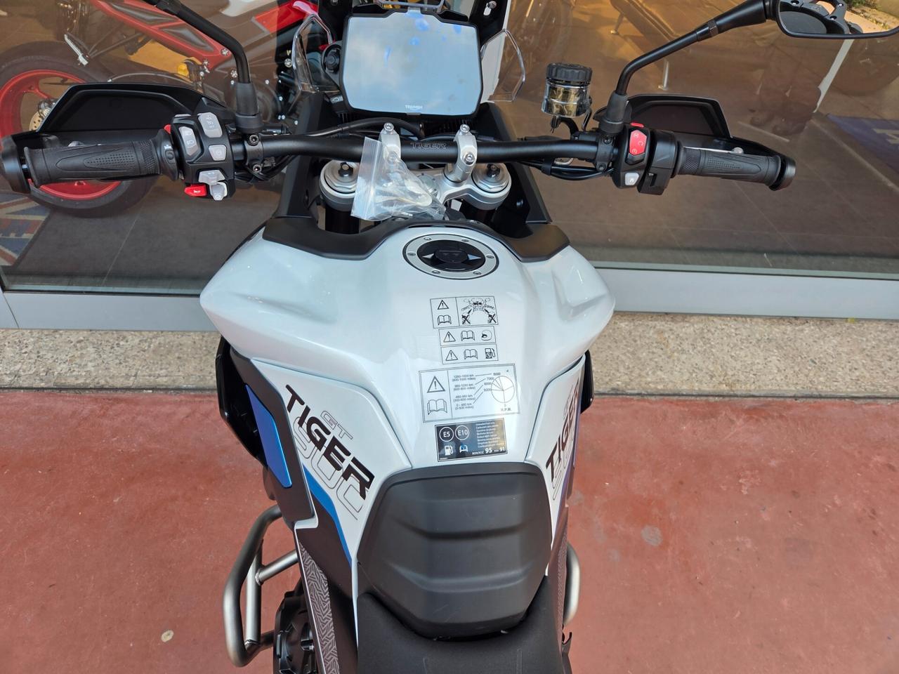 Triumph Tiger 900 Alpine Limited Edition