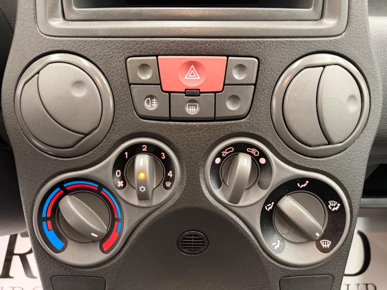 Fiat Panda 1.1 Actual 1 proprietario, neopatentati