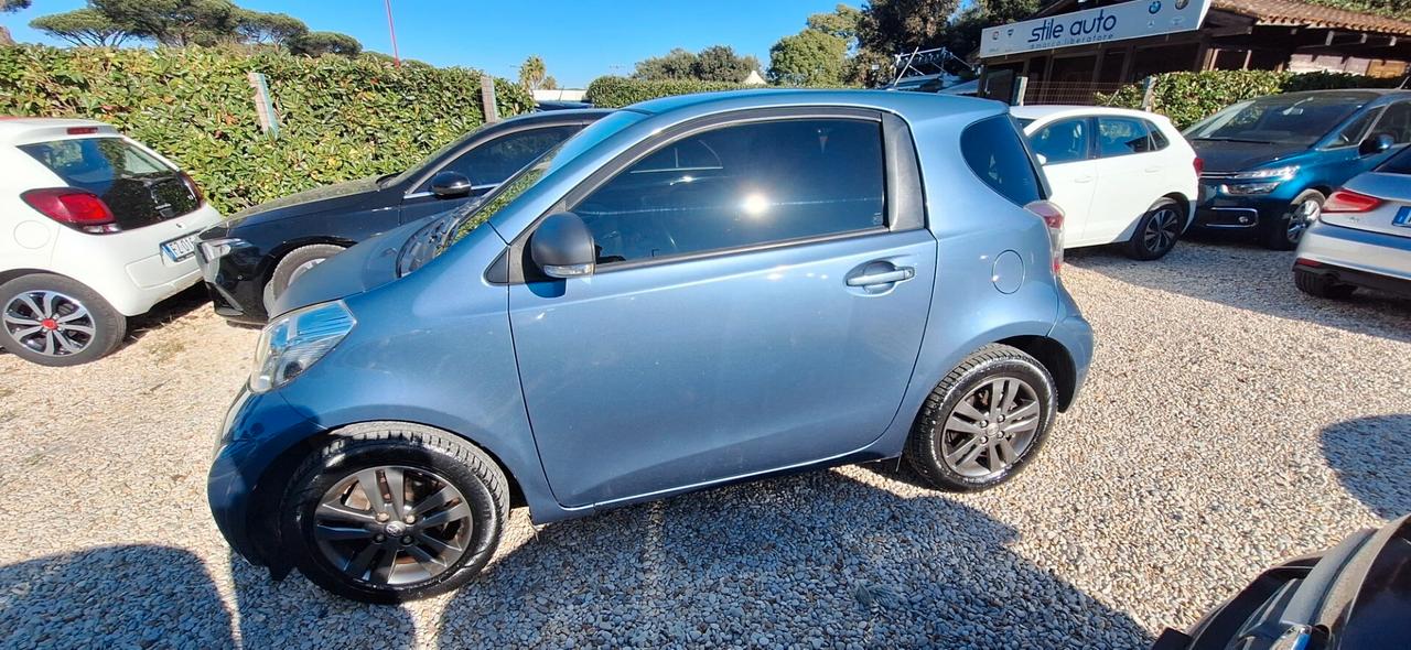 Toyota iQ 1.0 Sol cvt