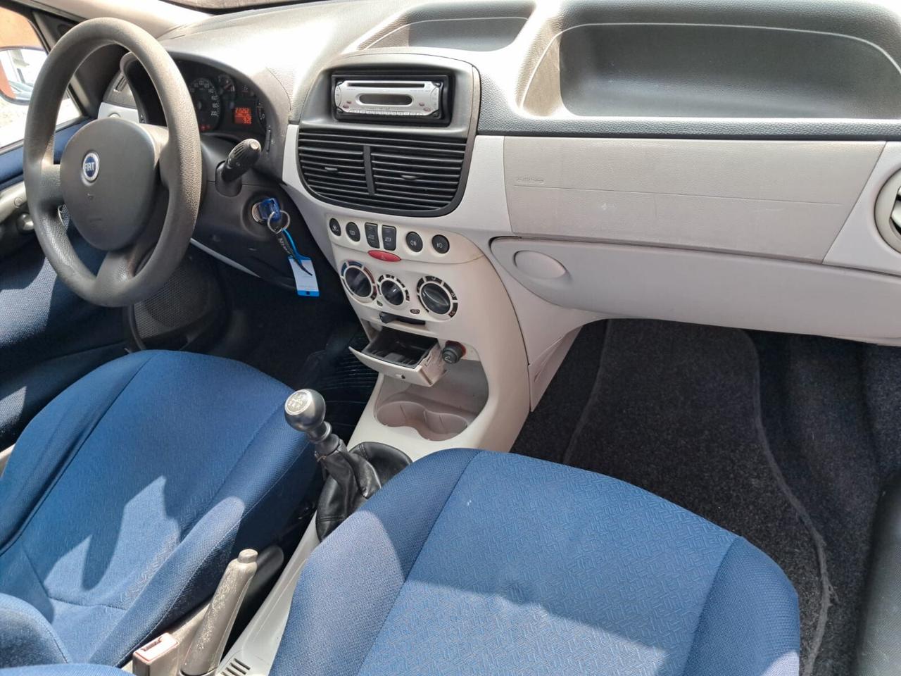Fiat Punto 1.2 5 porte Actual gpl valido neopatentati