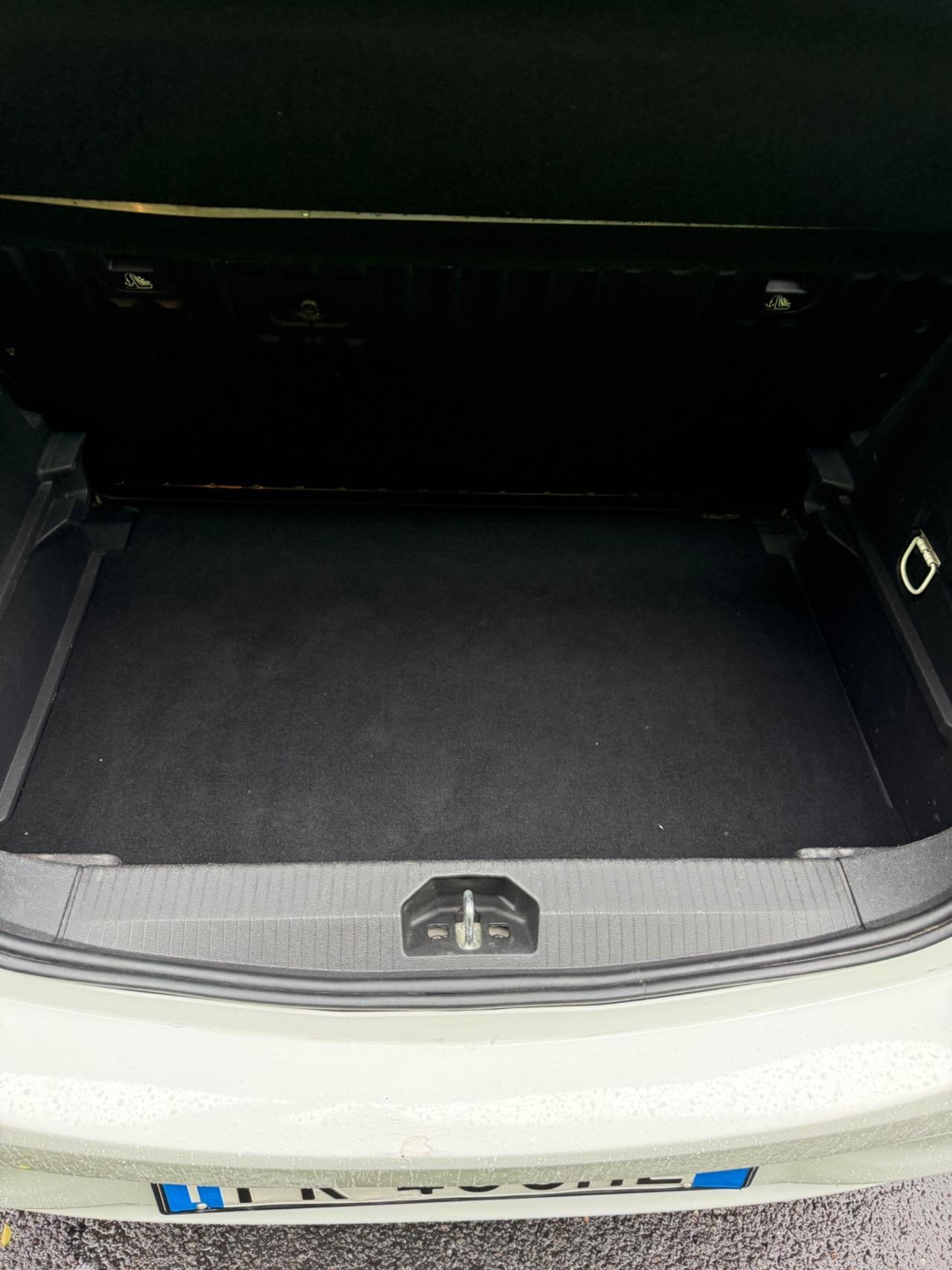 Opel Corsa 1.2 5 porte