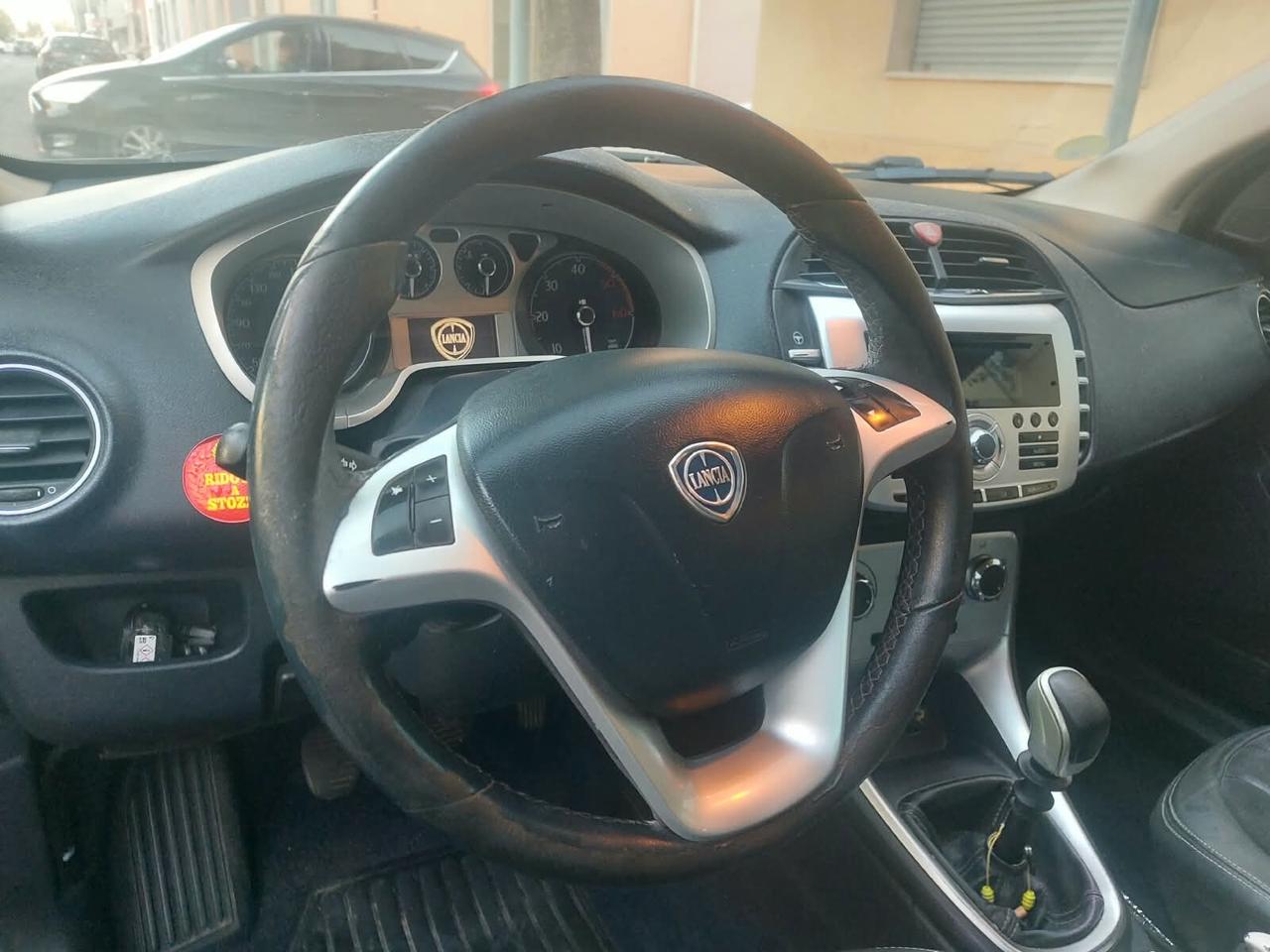 Lancia Delta 1.6 mjt 120 cv