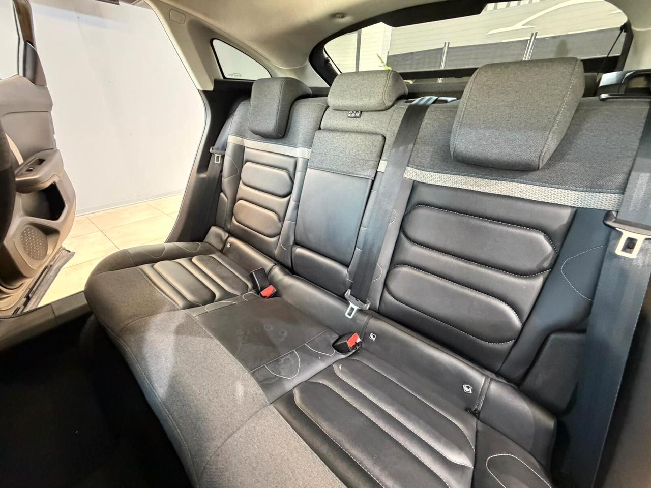 Citroen C4 X BlueHDI 130 S&S EAT8 Feel Pack