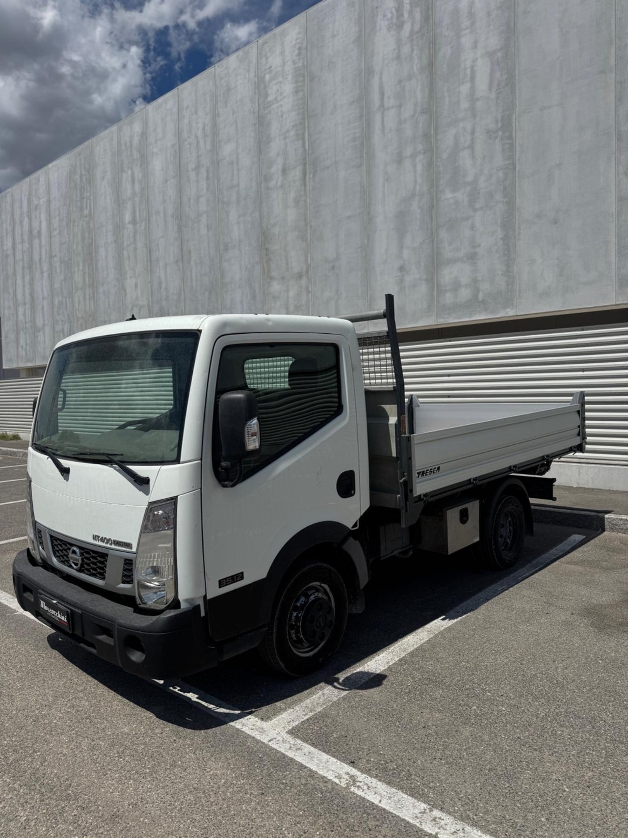 NISSAN CABSTAR NT400 RIBALTABILE TRILATERALE 2016