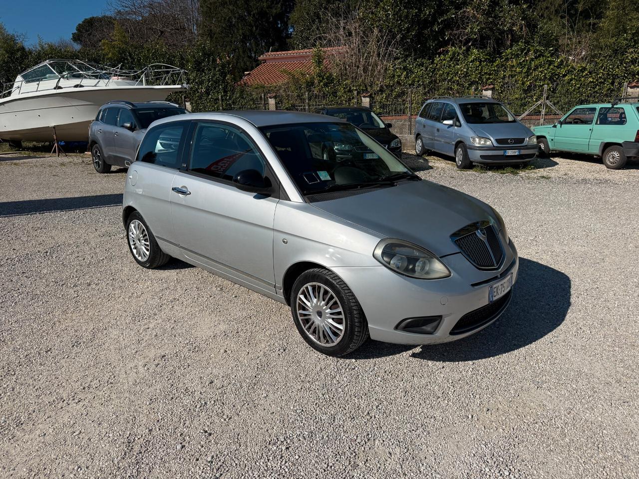 Lancia Ypsilon 1.4 77 CV Diva GPL
