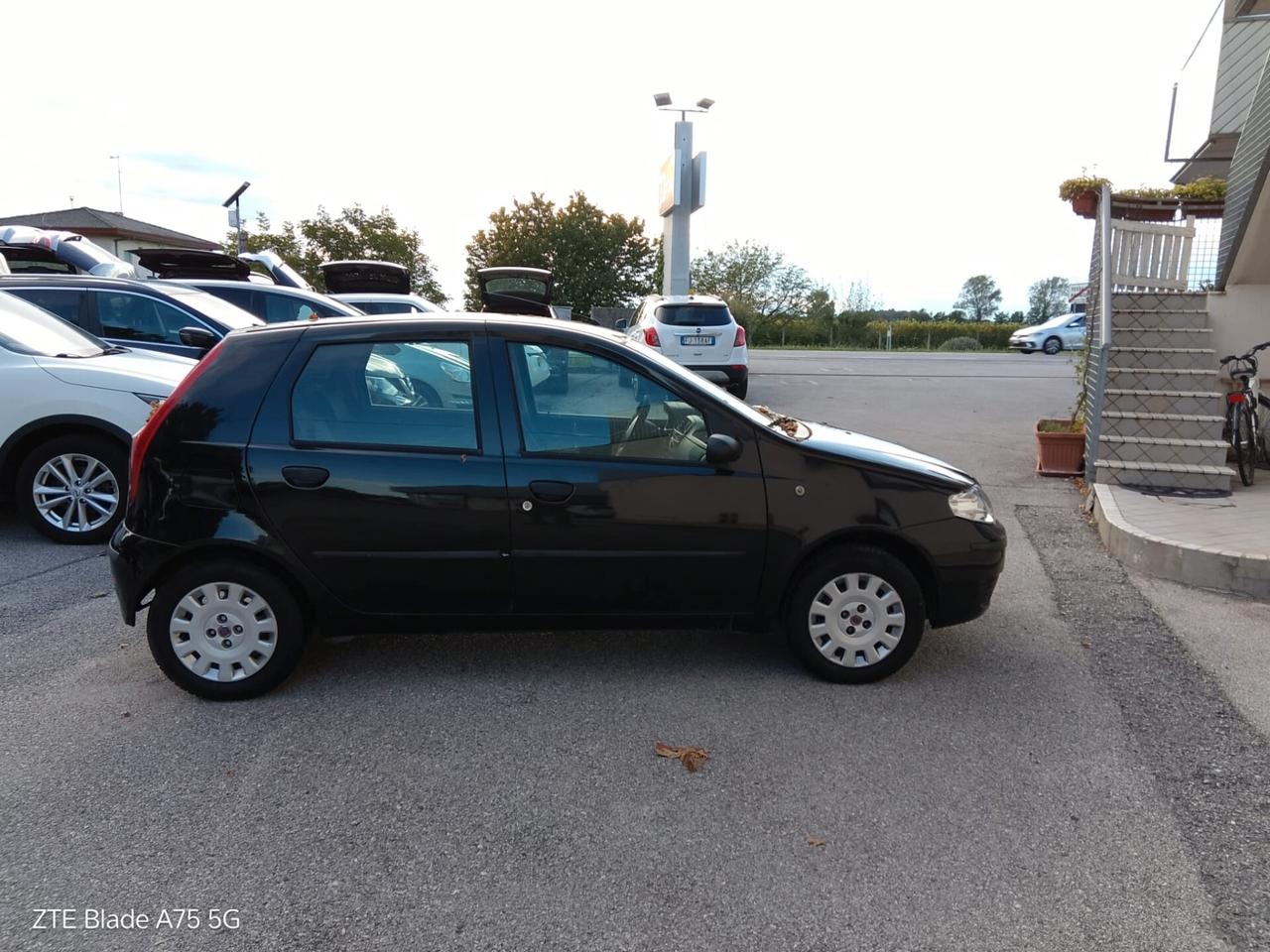 Fiat Punto 1.2 Benzina Neopatentati