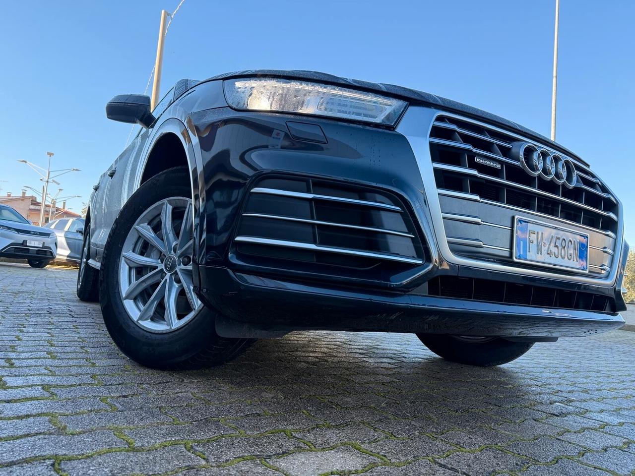 Audi Q5 2.0 TDI quattro S tronic Business
