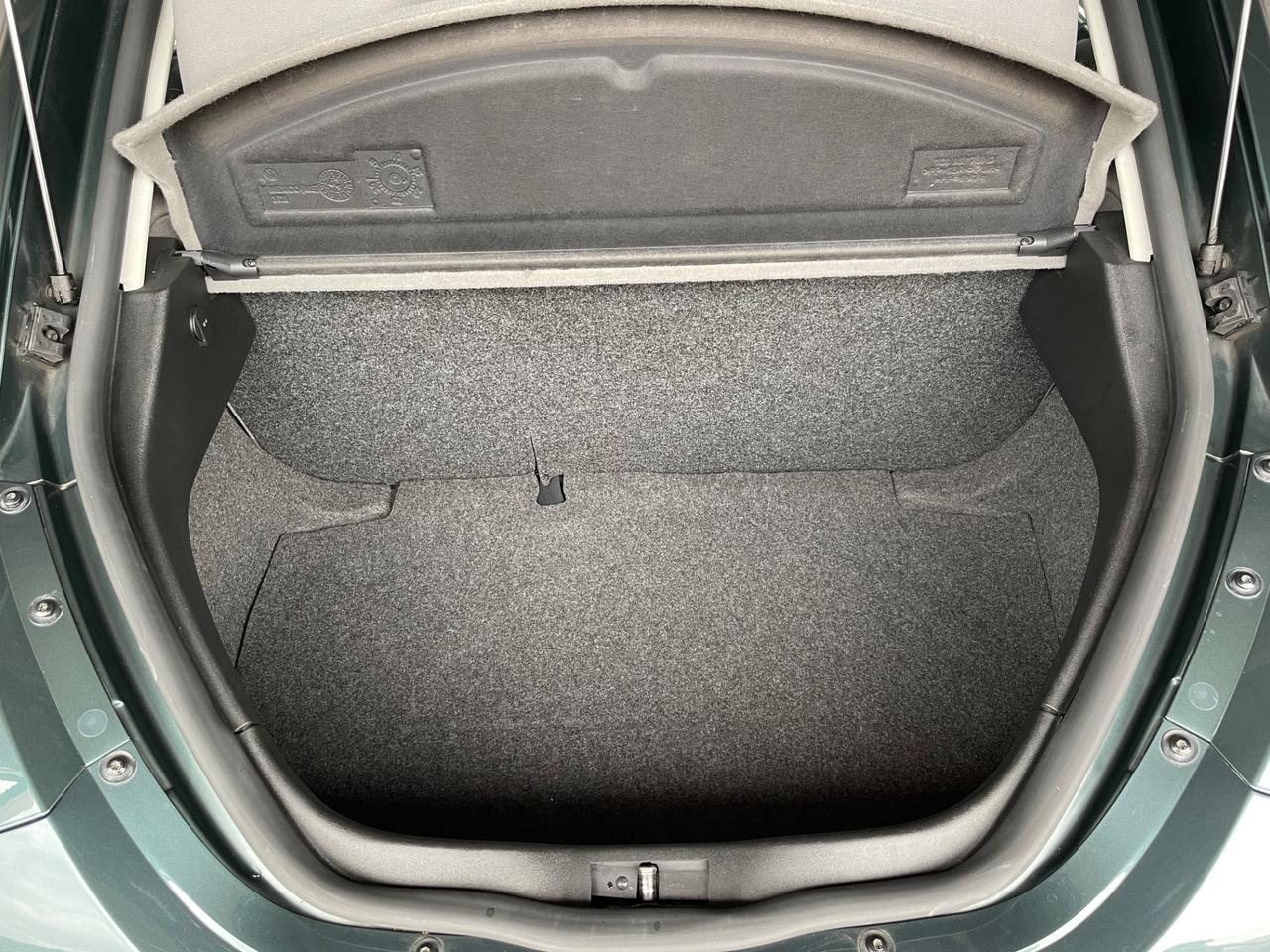 Volkswagen New Beetle 2.0 *UNICA 35000 KM*