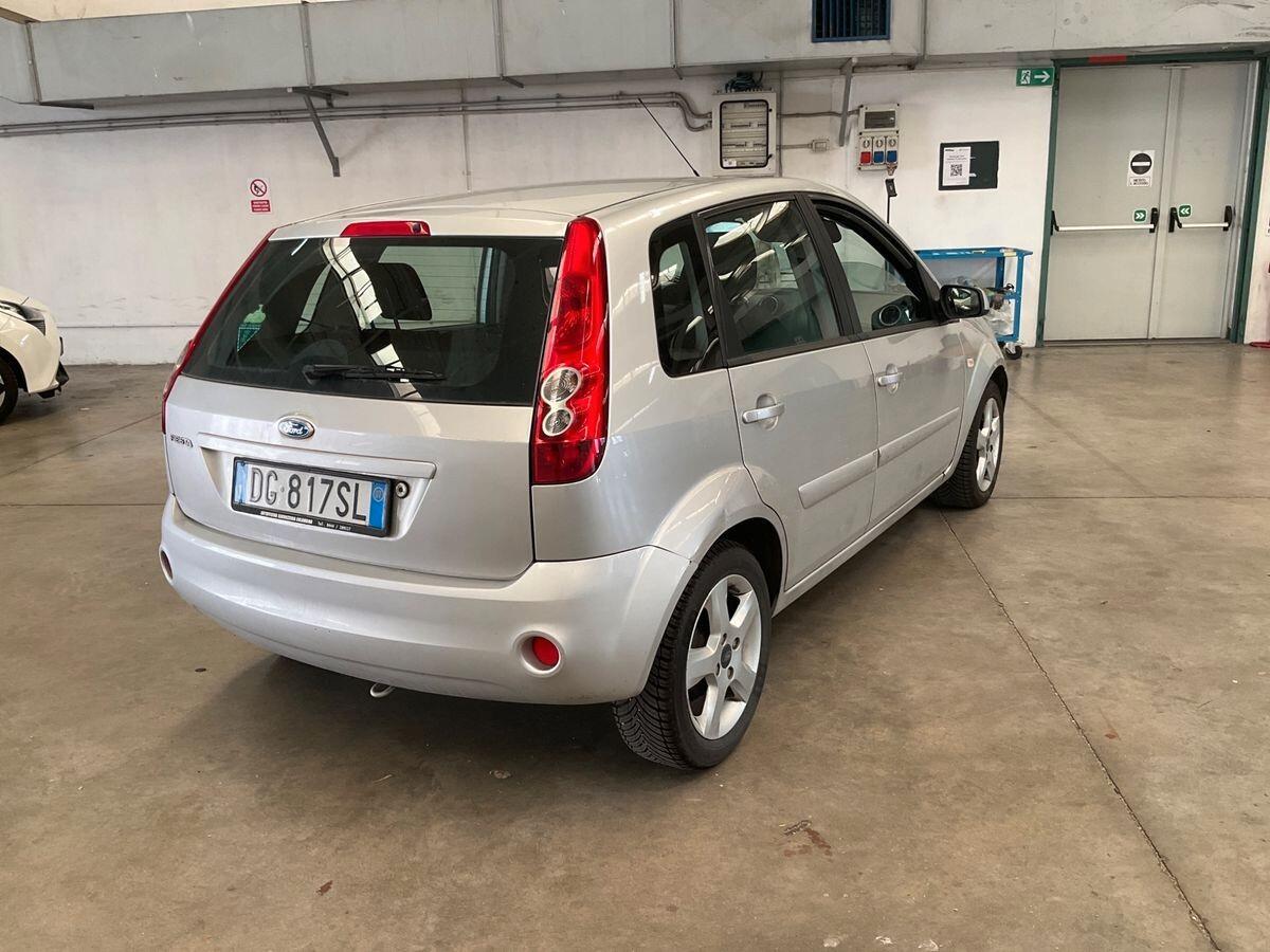 FORD FIESTA 1.2 BENZINA - GARANZIA TCARS