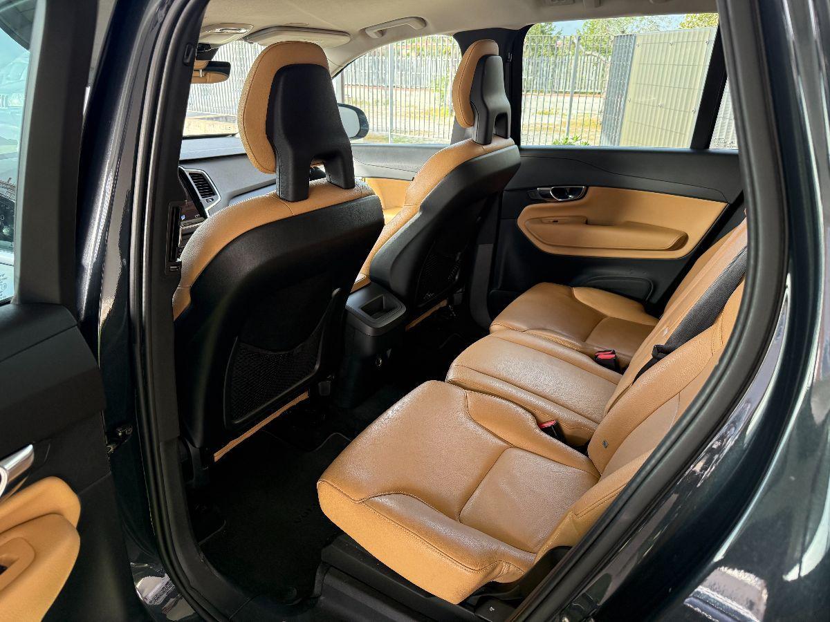 VOLVO - XC90