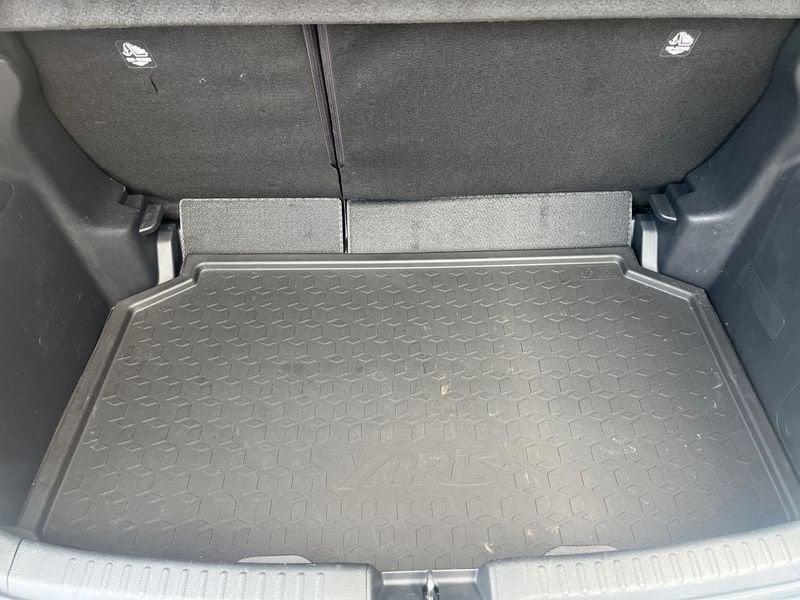 Toyota Yaris Yaris 1.5h Style