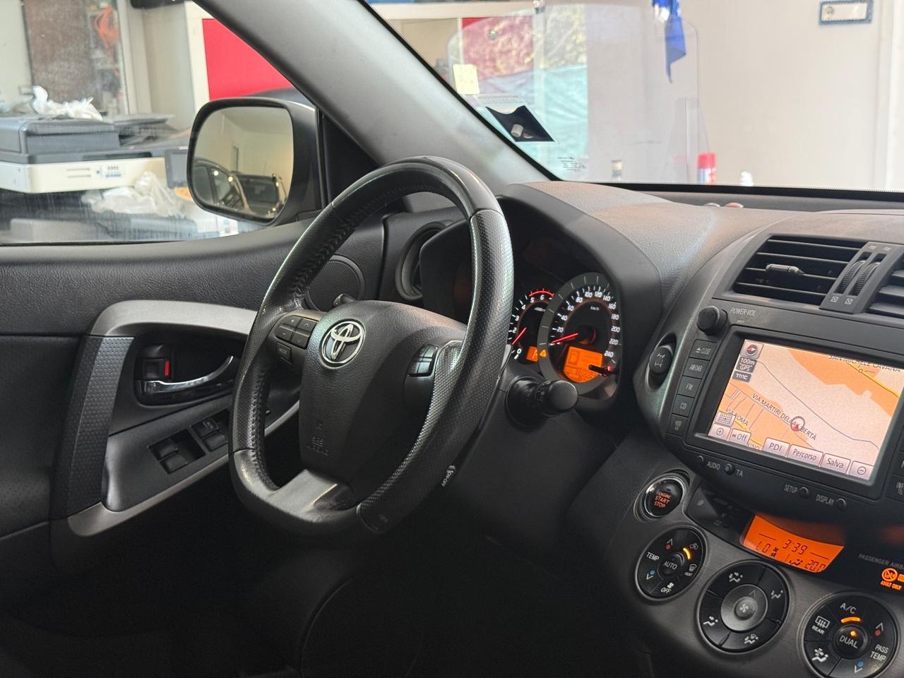 Toyota RAV 4 AUTOMATICO 2011