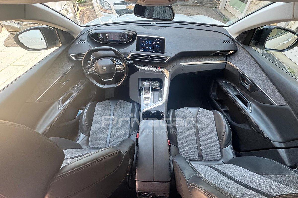 PEUGEOT 3008 BlueHDi 120 S&S EAT6 Allure