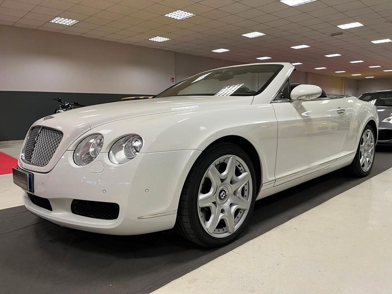 Bentley Continental GTC W12 560cv Pack Mulliner