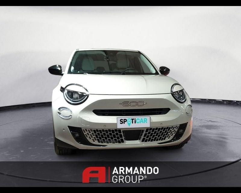 FIAT 600 (2023-->) Hybrid 100 CV DCT MHEV La Prima