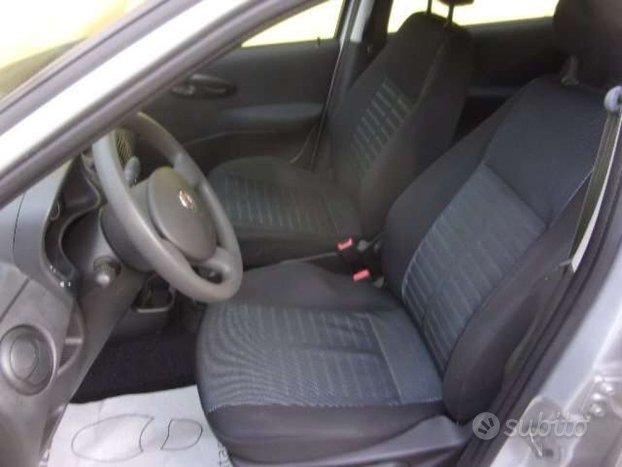 FIAT Punto 5p 1.2 Classic-SOLO 102.000 KM !!