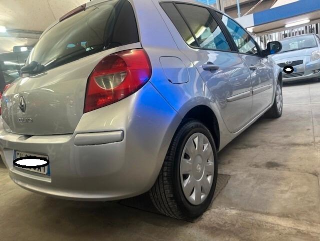 RENAULT CLIO GPL NAVIGATORE... FULL ..