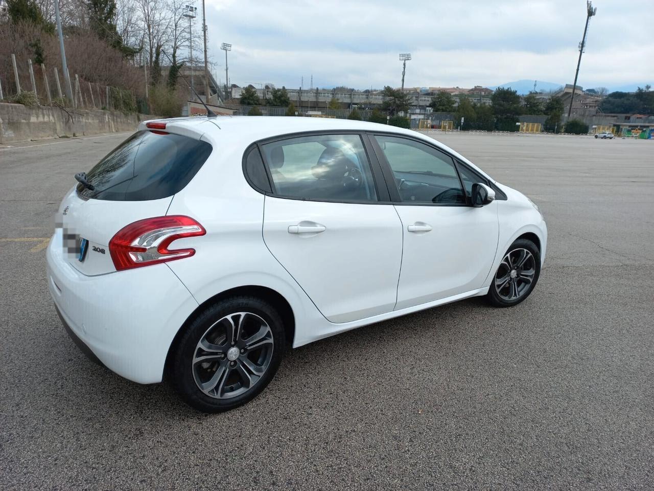 Peugeot 208 1.4 VTi GPL CASA MADRE