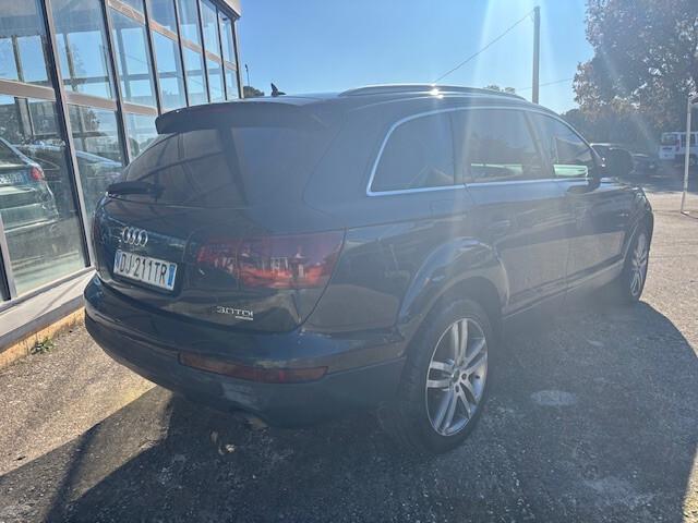 Audi Q7 3.0 V6 TDI 2007 ''CAMBIO ROTTO''