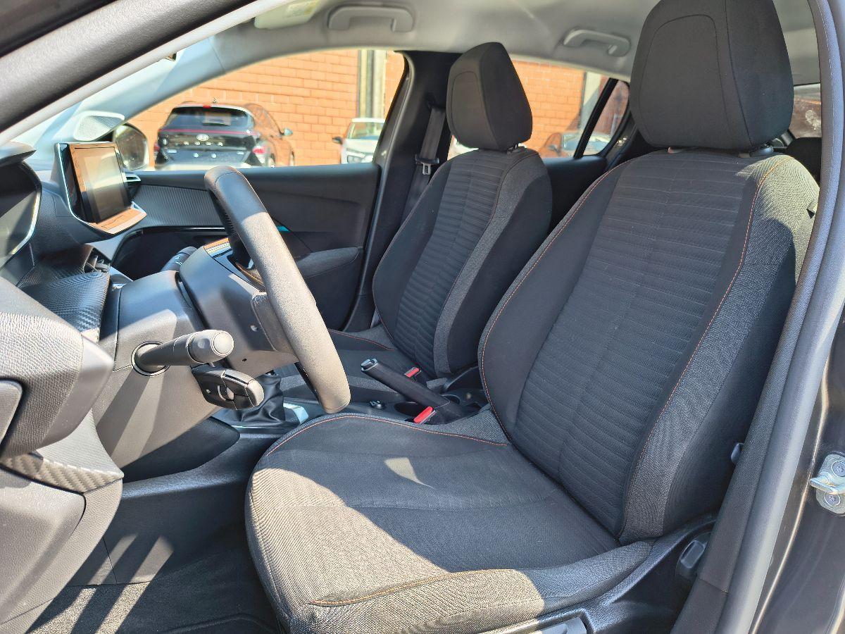 PEUGEOT - 208 - PureTech 100 S&S 5p. Allure Navi P.