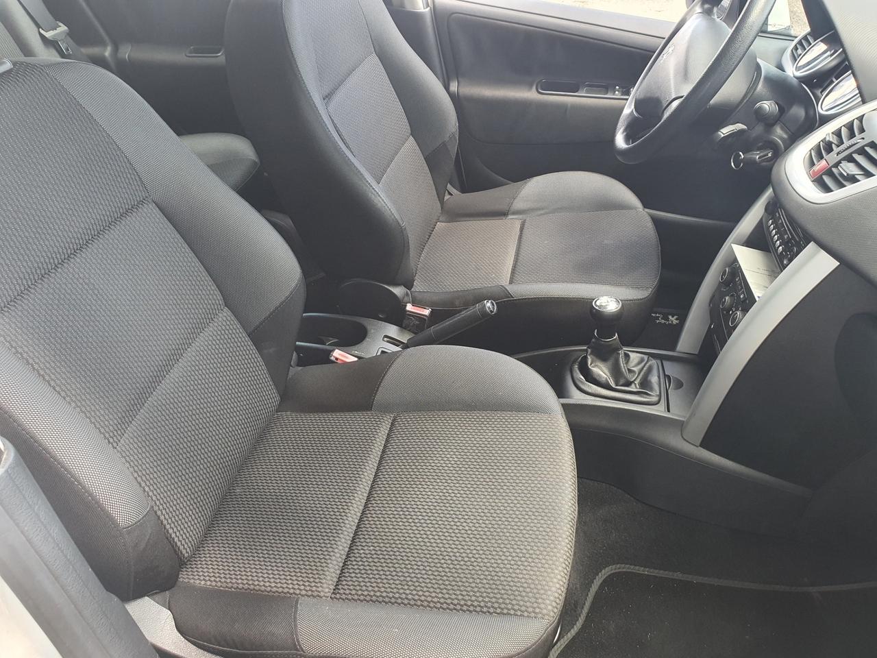 Peugeot 207 1.4 HDi 70CV 5p. Energie