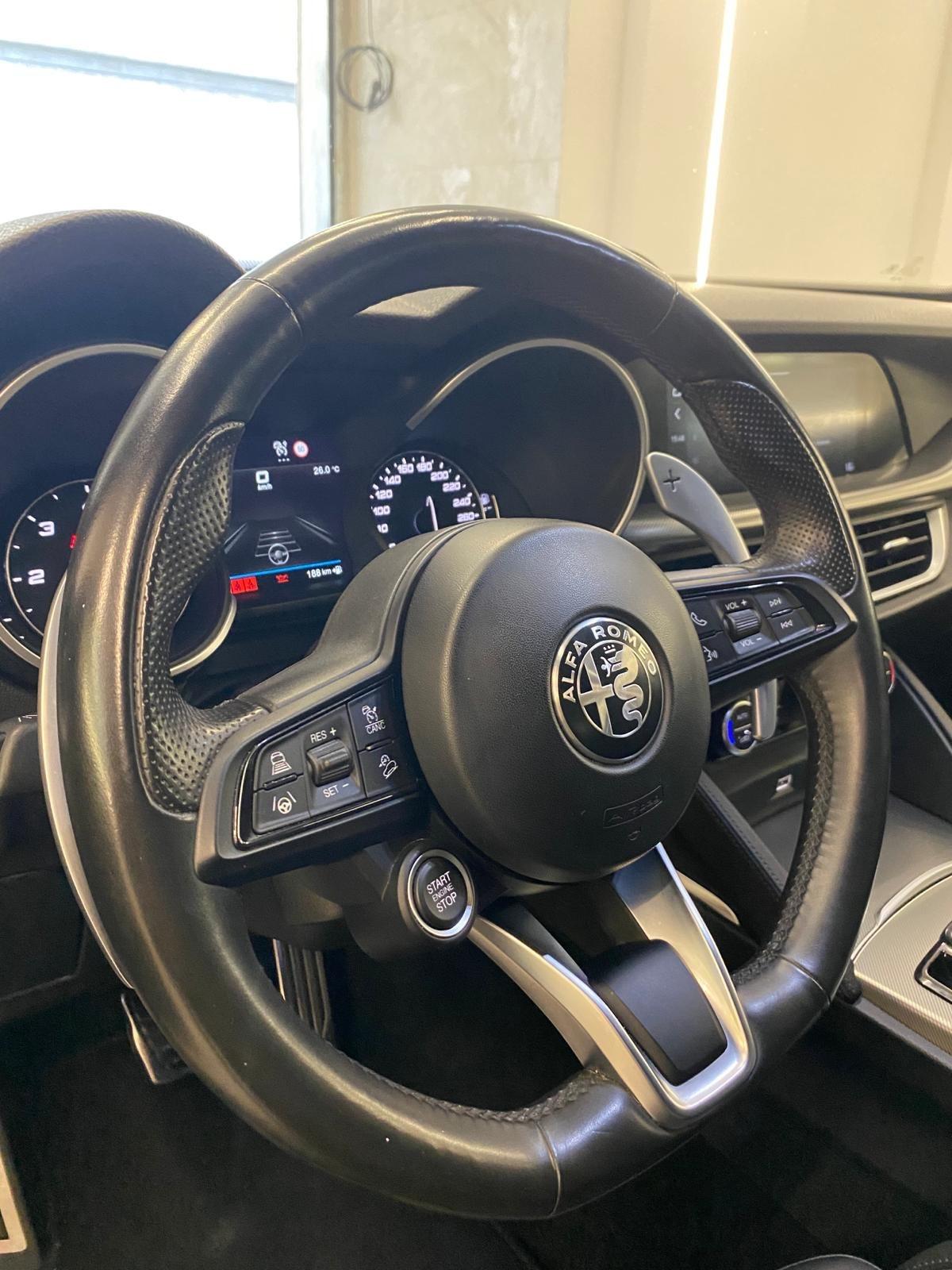 Alfa Romeo Stelvio 2.2 Turbodiesel 210 CV AT8 Q4 Veloce