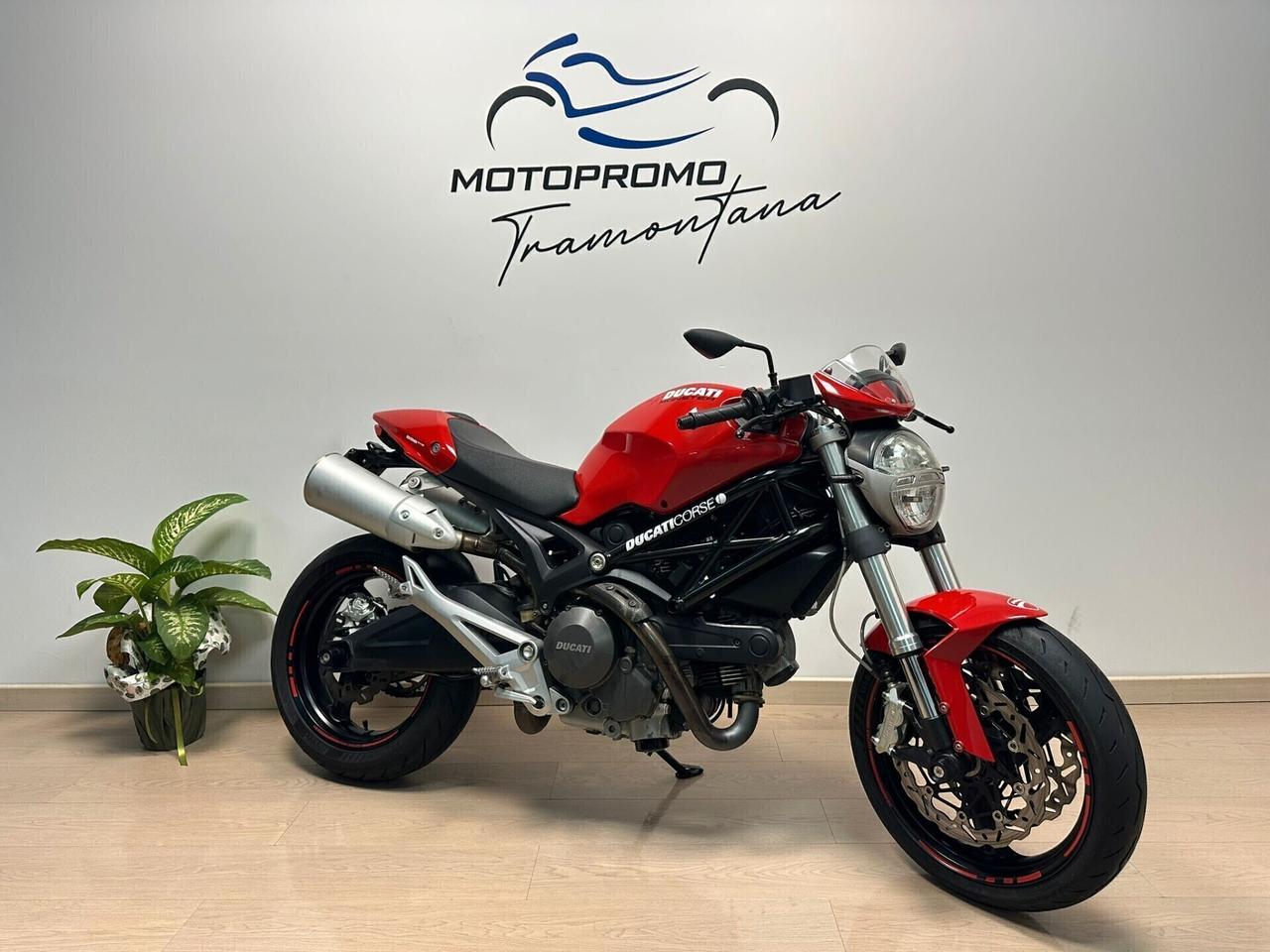 DUCATI MONSTER 696 DA 79€ AL MESE