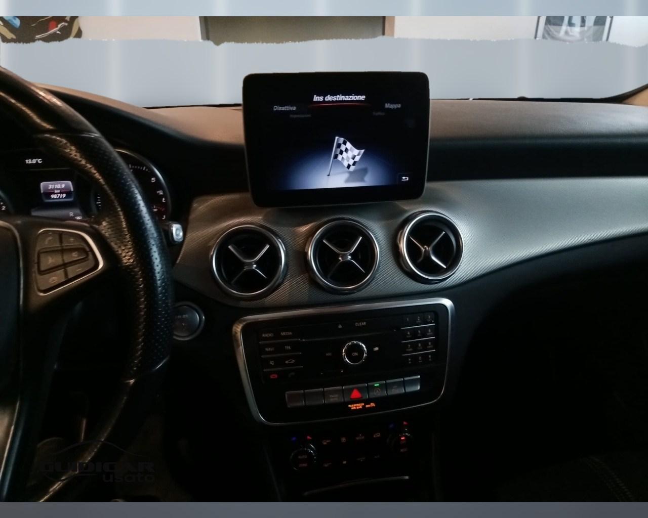 Mercedes-Benz GLA-X156 2017 - GLA 200 d Sport auto