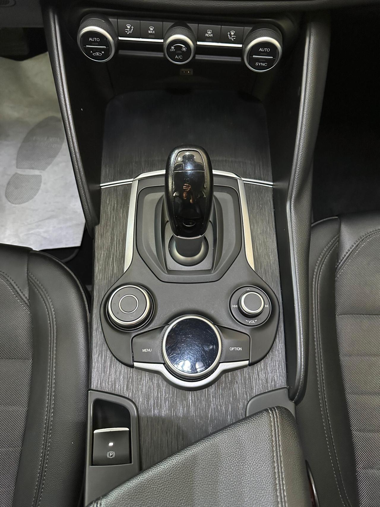 Alfa Romeo Giulia 2.2 Turbodiesel Q4 190 CV AT8 Lusso
