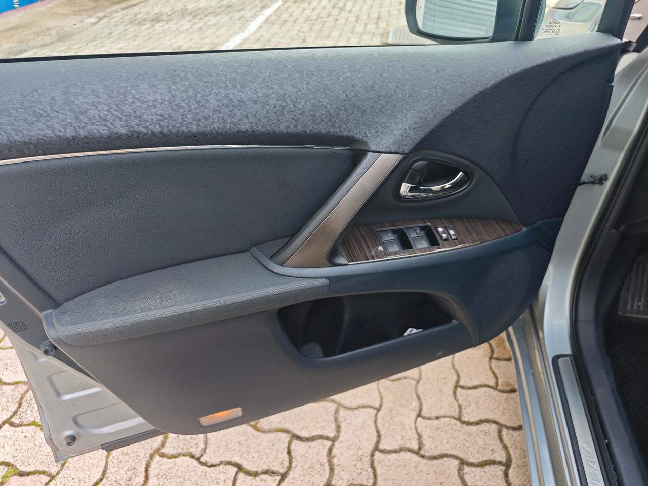 Toyota Avensis 2.0 D-4D Wagon