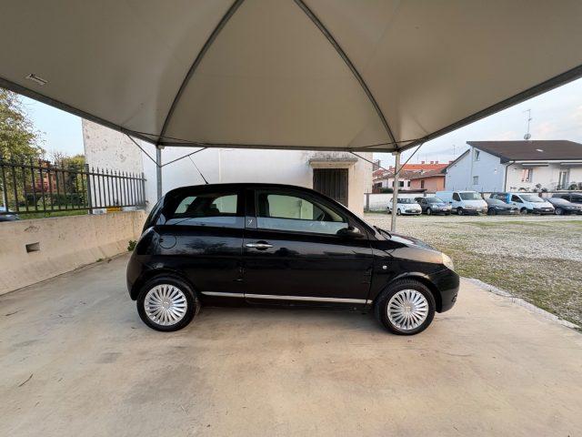 LANCIA Ypsilon 1.3 MJT 75 CV Argento PRIMO PREZZO OK NEOPATENTATI