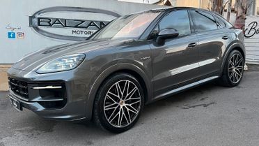 PORSCHE CAYENNE COUPÉ 3.0 V6 E-HYBRID 2024 STRAFULL