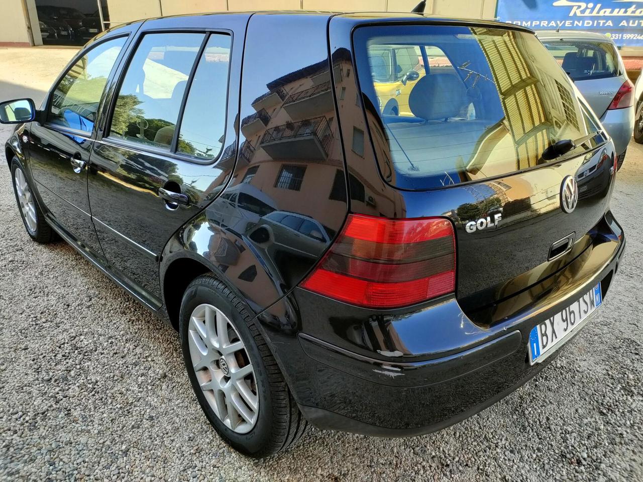 Volkswagen Golf 1.6 16v Aut Highline ASI