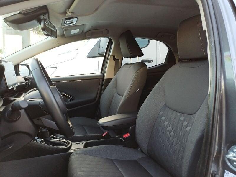 Toyota Yaris Yaris 1.5h 130 Lounge