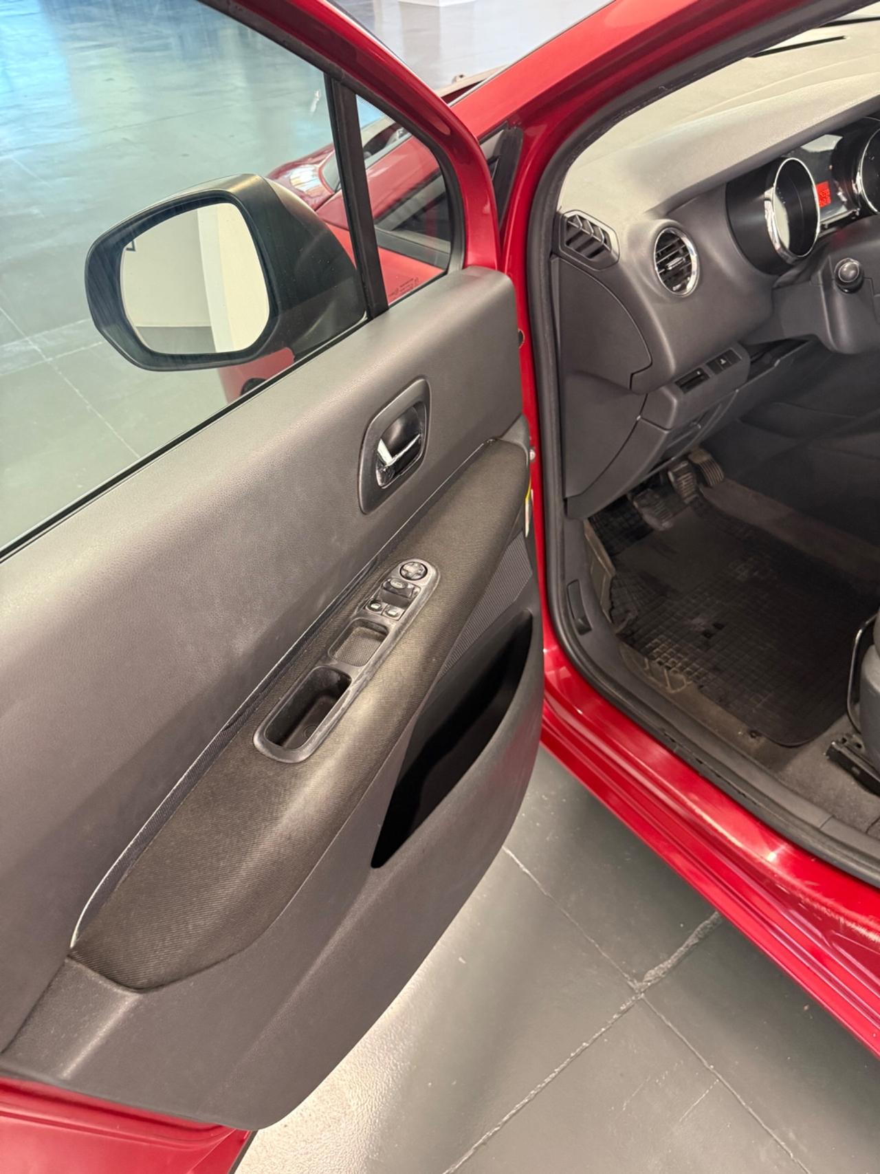 Peugeot 5008 1.6 HDi 110CV Premium